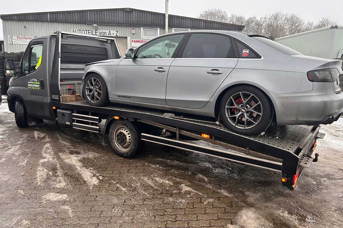 fahrzeugtransport audi quattro abschleppwagen